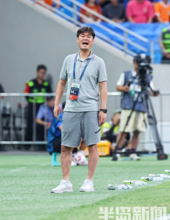 回合交锋时, 两地的球队