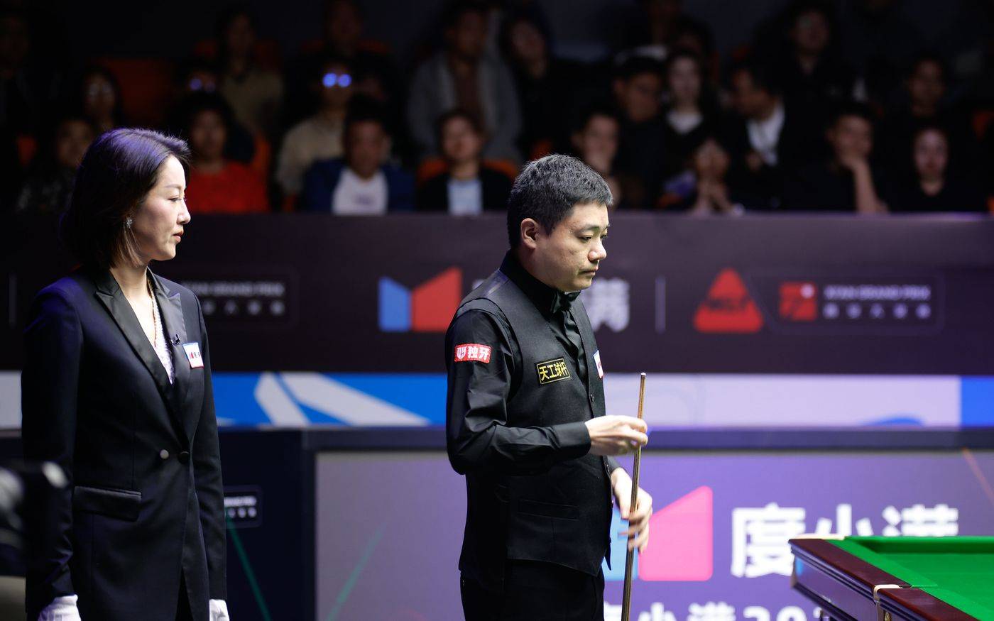 比赛中共同, 威尔逊曾挽